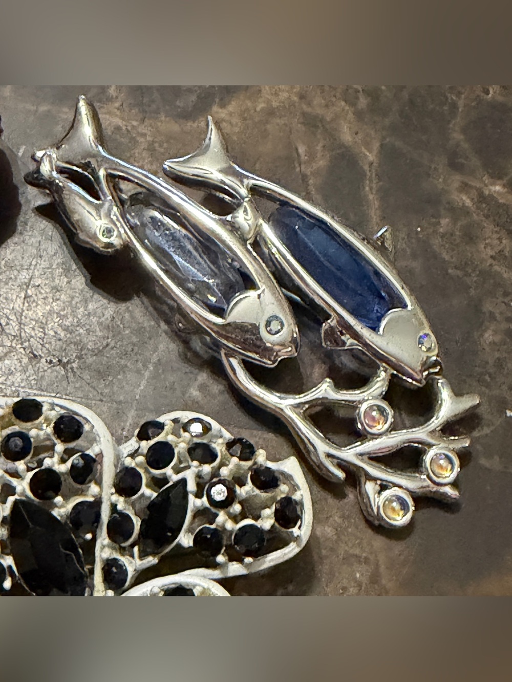Brooch bundle - Picture 5 of 7